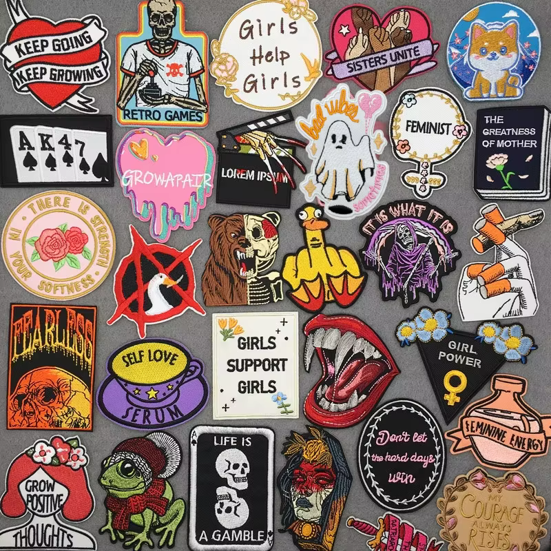 Parche calavera punk termoadhesivo - Para ropa - imagen 3