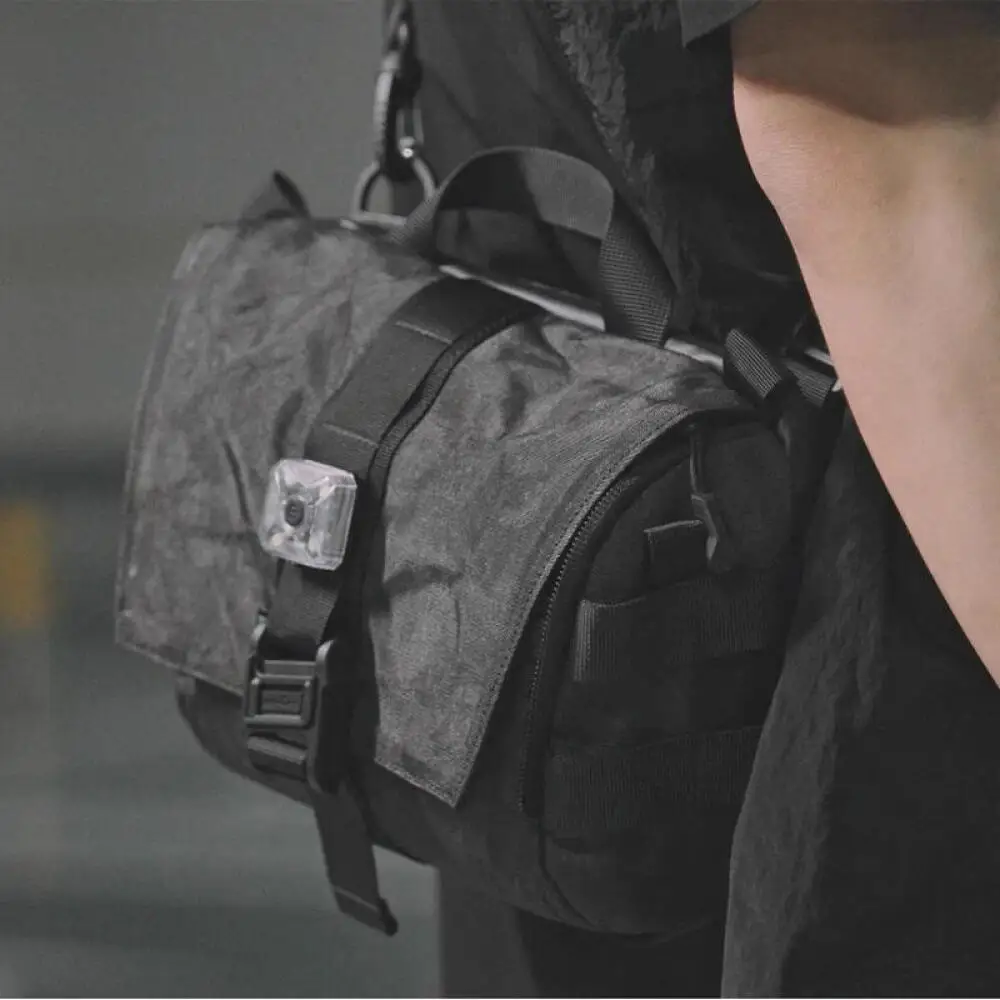 Bolso bandolera ligero táctico para cámara y teléfono con cierre magnético - imagen 2