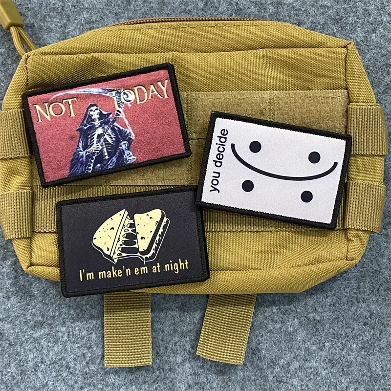 El divertido parche estampado no es el esqueleto de hoy, insignia de moral táctica militar, apliques de gancho y bucle para ropa, parches de mochila - imagen 2