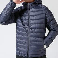 Chaqueta acolchada impermeable de algodón con capucha para hombre