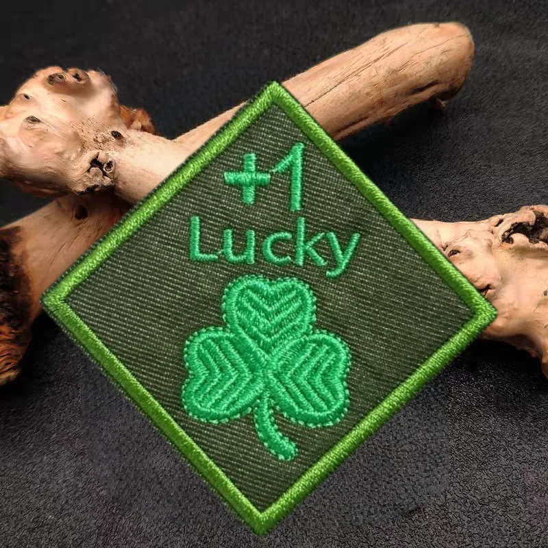 Lucky Plus 1 parche bordado chaleco táctico gancho y bucle sombreros insignia de moral mochila pegatina decorativa brazalete parches para ropa - imagen 2