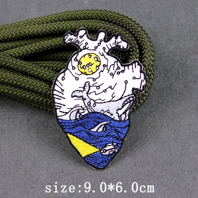 Parche de paisaje de corazón para planchar en la ropa, parches bordados al aire libre, naturaleza, aventura, pegatinas - imagen 3