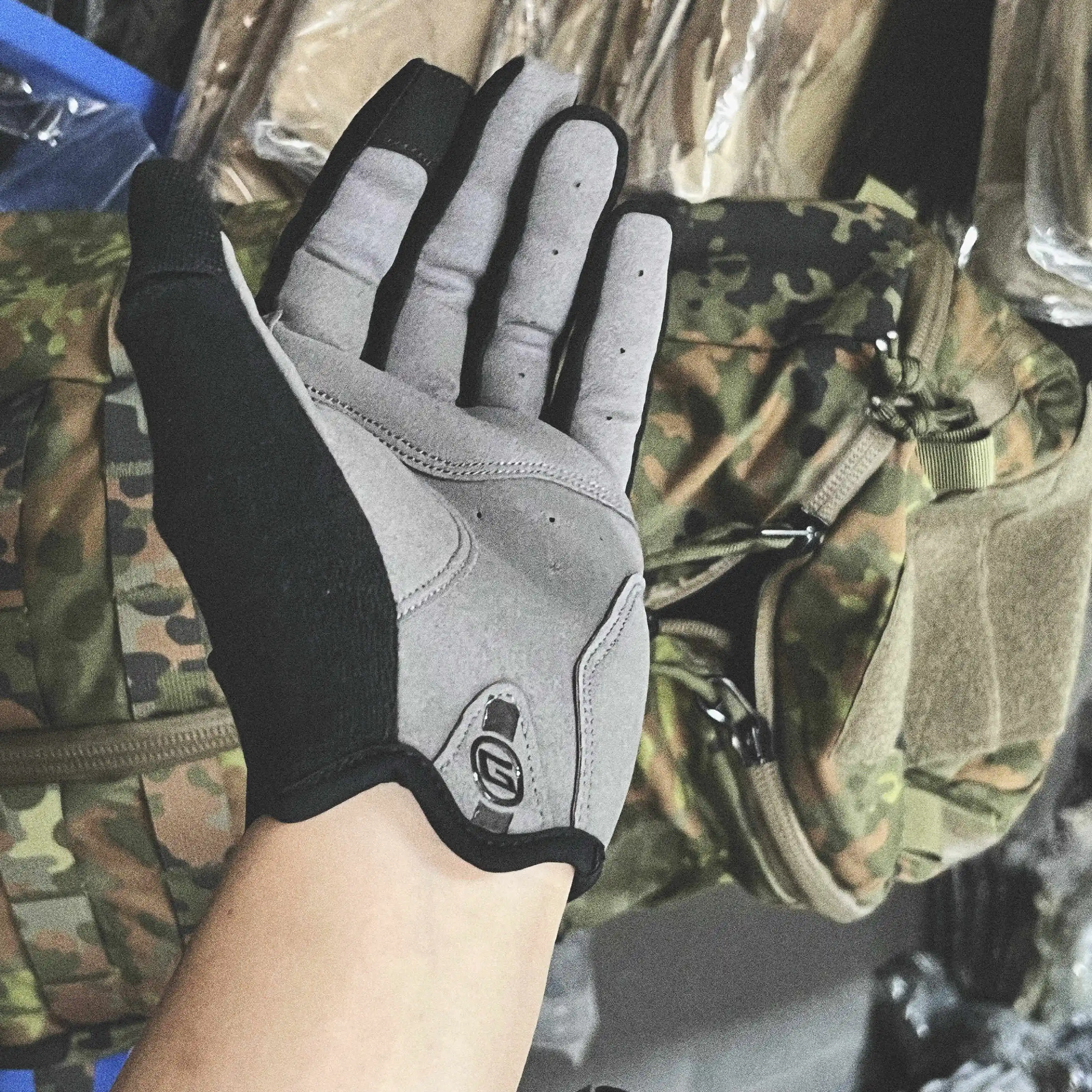 Guantes tácticos antideslizantes con pantalla táctil para caza y tiro al aire libre - imagen 4