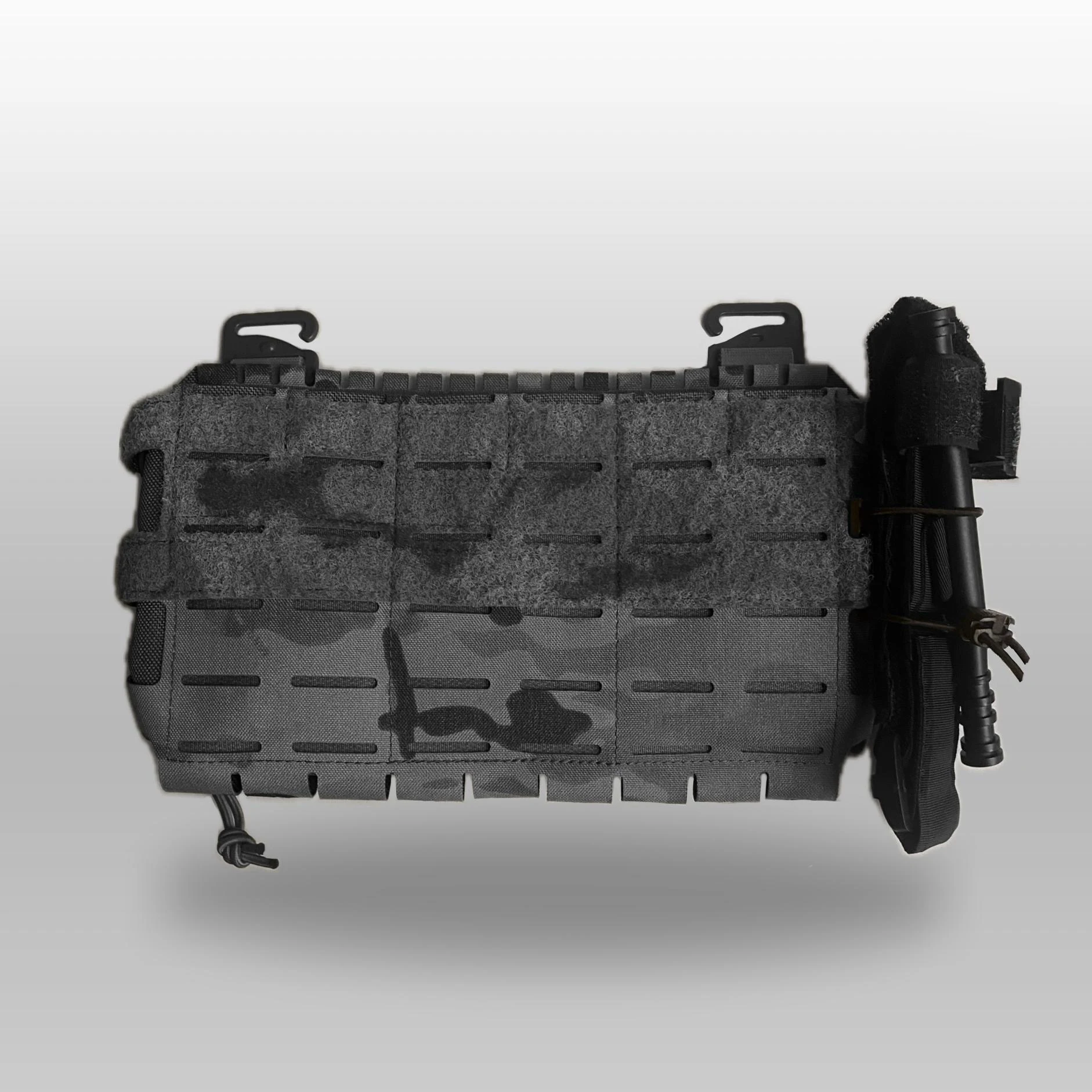 Componente de expansión multifuncional para exteriores con fijación de torniquete antipérdida de fibra de carbono - imagen 4