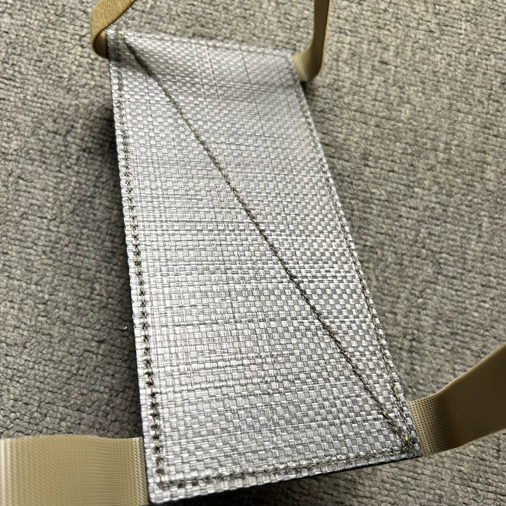 Adaptador bolsillo lateral táctico - Panel elástico expansión MOLLE - imagen 2