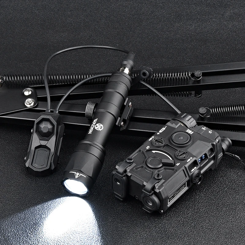 WADSN OGL PEQ15 NGAL rojo verde azul IR caja de batería Surefir M300 M600 linterna AR15 accesorios AXON interruptor de presión Dual - imagen 3