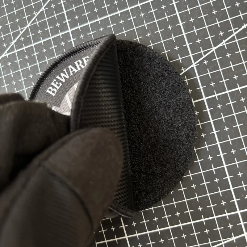 Cuidado con el parche táctico para hombres mayores, parches con estampado del ejército, gancho y bucle, insignia de moral de soldado Ranger, pegatina para mochila militar - imagen 5