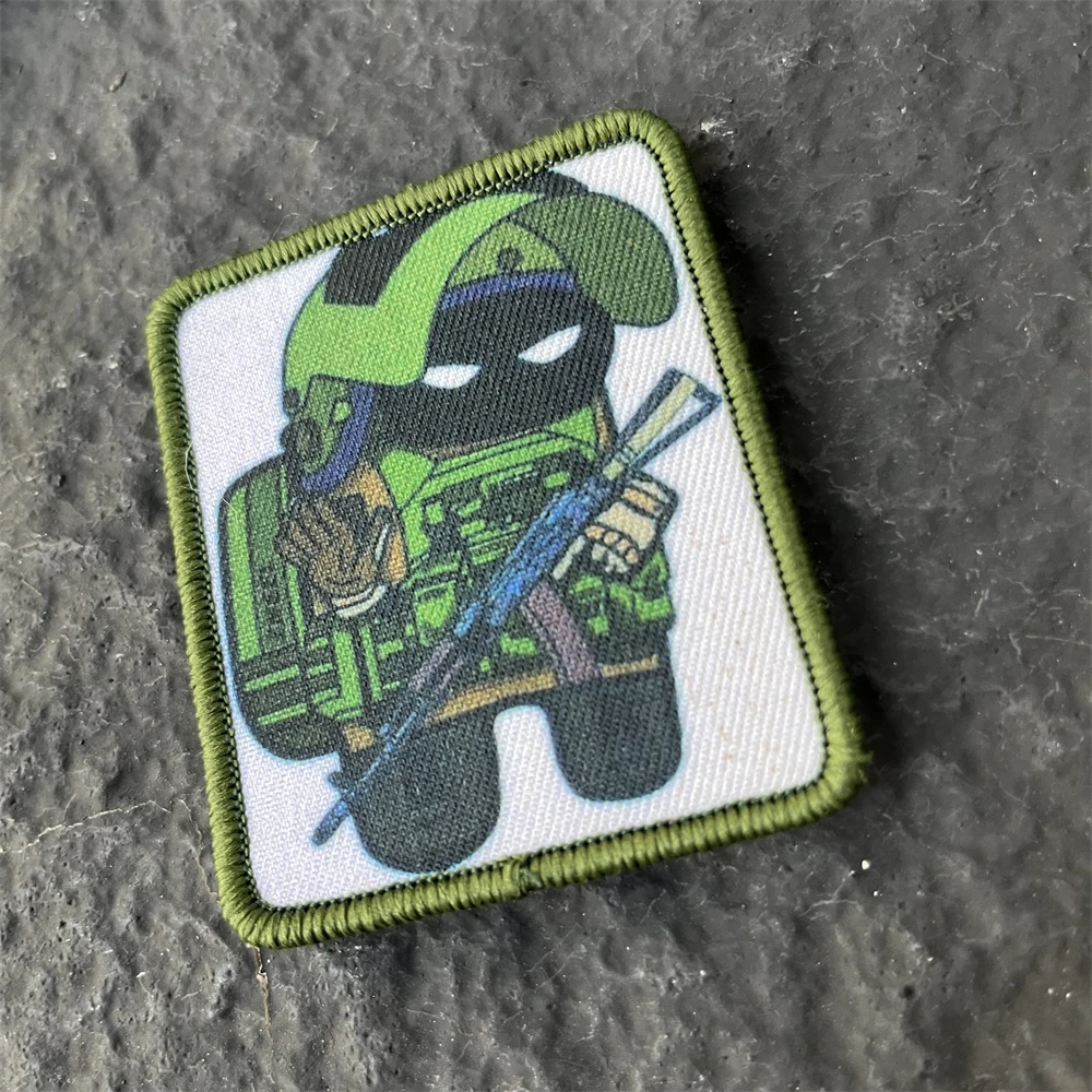 Parche táctico de moral "Among Operator", emblema de brazalete del ejército militar, parches de gancho y bucle impresos para pegatina de mochila - imagen 3