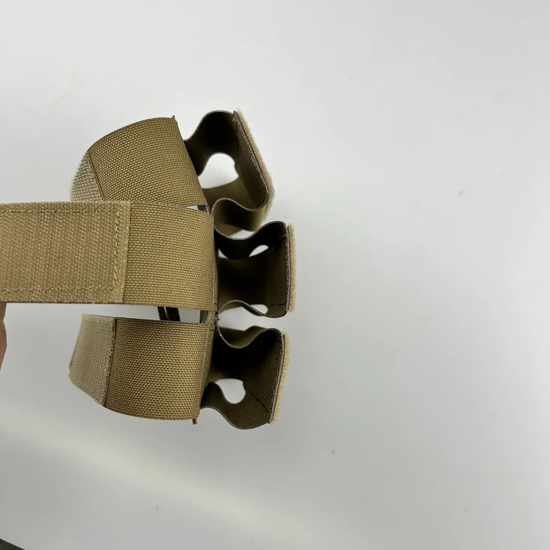 Bolsa Flashbang horizontal triple modular: portador de granadas de despliegue rápido con tela ignífuga y resistente a los IR - imagen 5