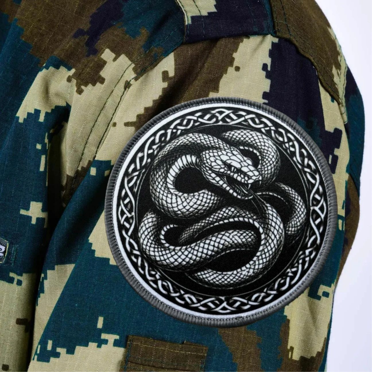 Parche táctico de moral de serpiente hambriento Chevron, brazalete del ejército militar, parches impresos de gancho y bucle para airsoft para mochila, pegatina personalizada