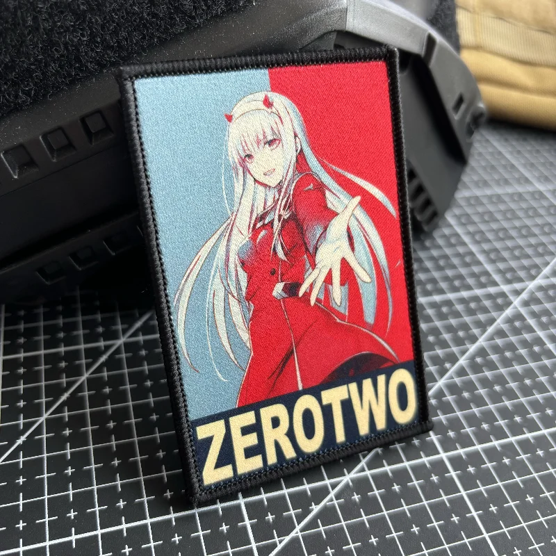 Insignia de Anime Girls Zero Two Morale, parche de personaje DARLING in The FRANXX, pegatina para mochila táctica con estampado de gancho y bucle - imagen 4
