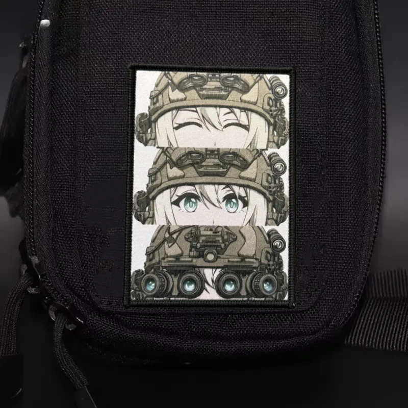 Parche táctico de ojo de Anime, insignia de moral militar, gancho estampado y Looo, mochila, ropa, accesorio decorativo, pegatina, brazalete