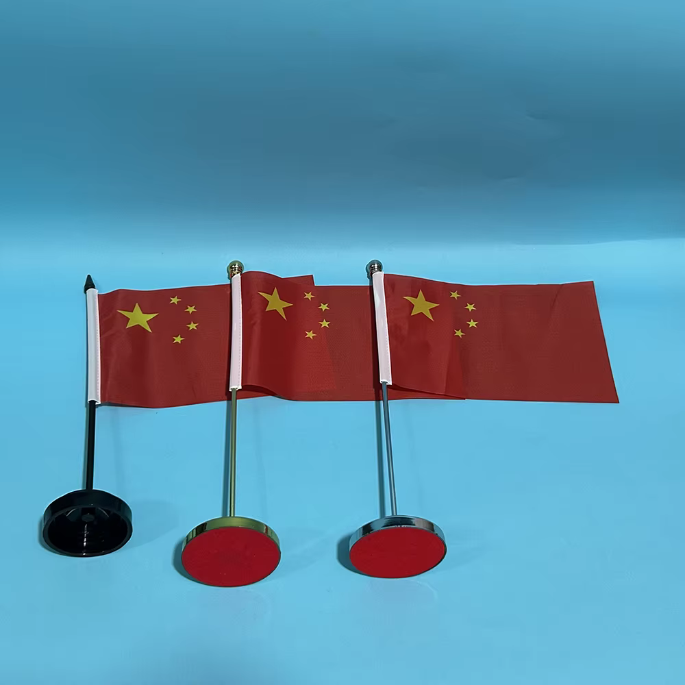 Bandera China en poliéster para decoración de escritorio