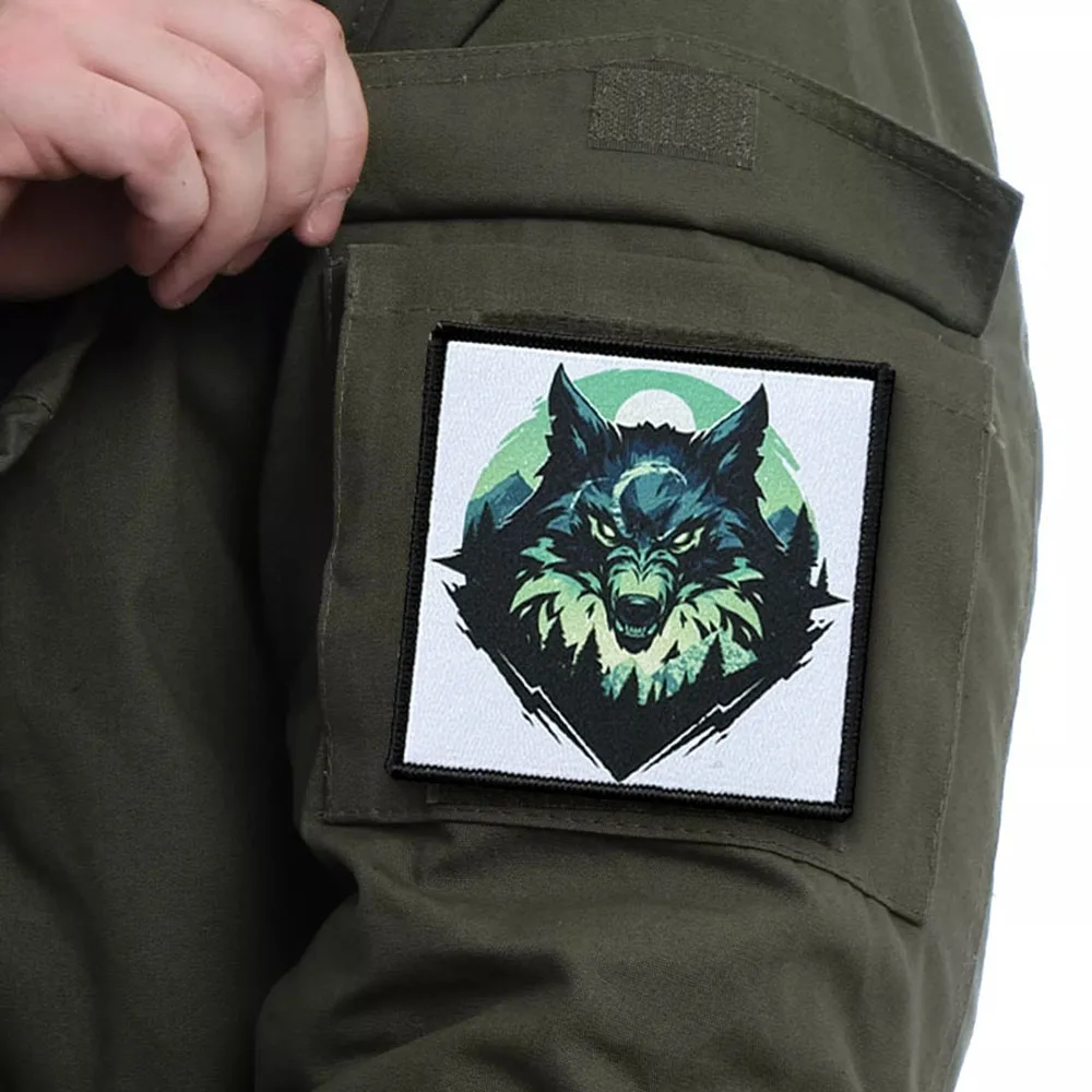 Parche táctico del lobo de la bosque, insignia de moral con gancho y bucle, pegatina para brazalete militar para ropa, mochila, chaleco, equipo para exteriores - imagen 3