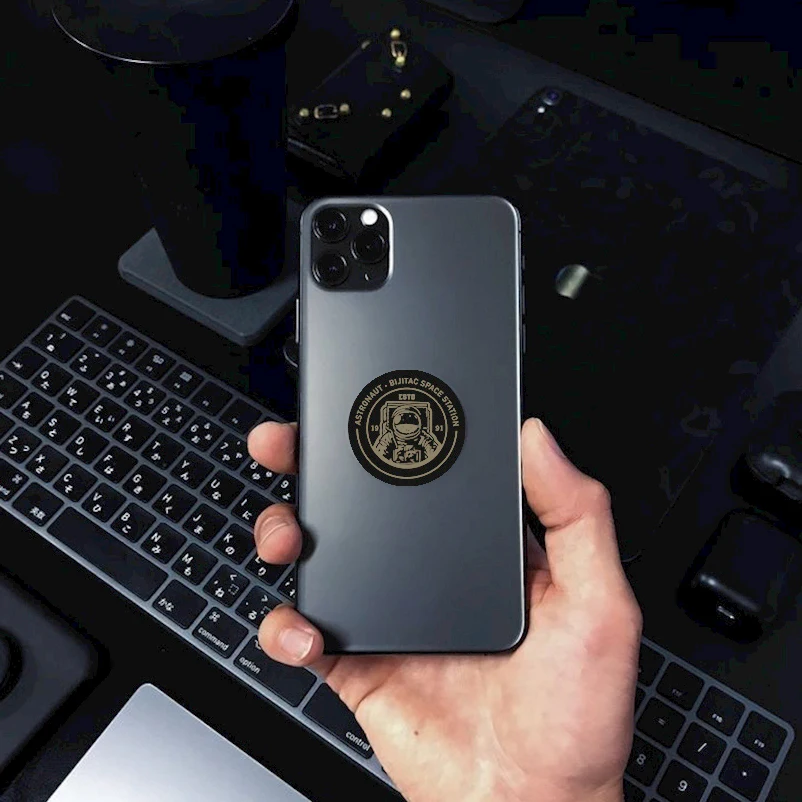 Cosmonauta-sello de parche de Metal para coche, imán magnético para teléfono móvil, pegatina para maleta, vuelo redondo, decoración de brazalete DIY, 1 Juego - imagen 4