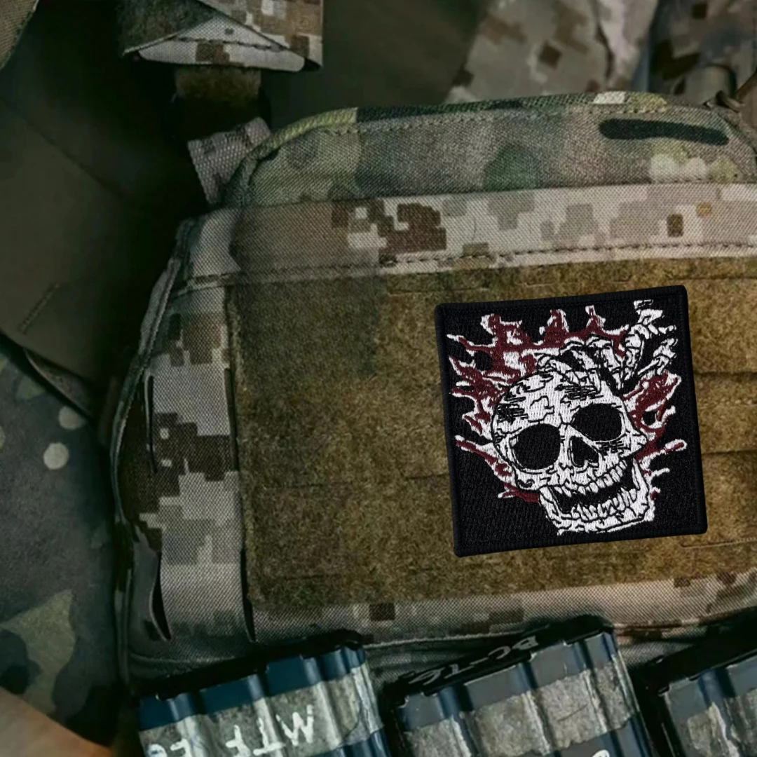 MEMENTO MORI-Parche de esqueleto de captura de manos, insignia de moral táctica, pegatina de mochila, parches bordados de gancho y bucle para ropa - imagen 3