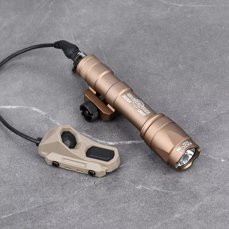 Linterna táctica Surefir M300A M600C con interruptor de presión remota de doble función AXON compatible con luz Airsoft de caza con riel de 20mm - imagen 2
