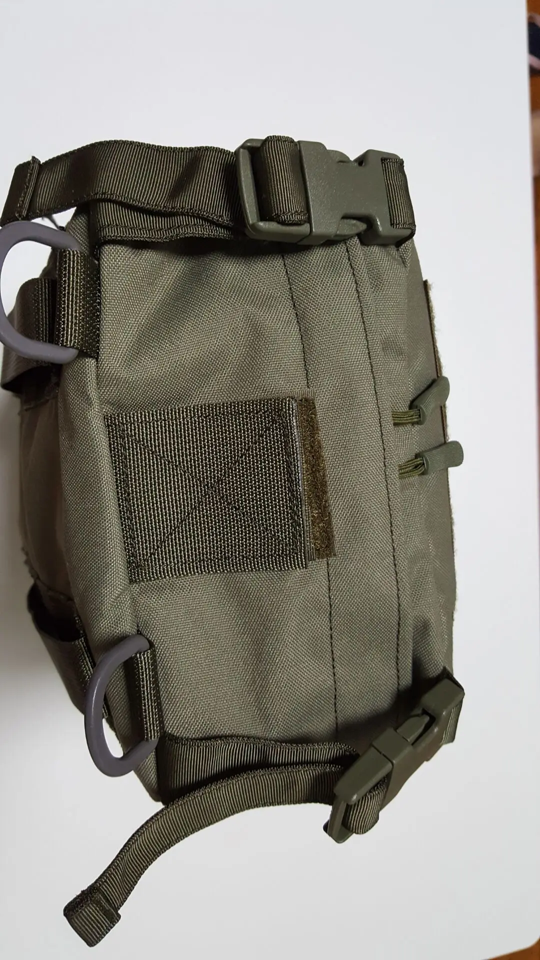 Mochila de hidratación MOLLE para chaleco táctico - imagen 3