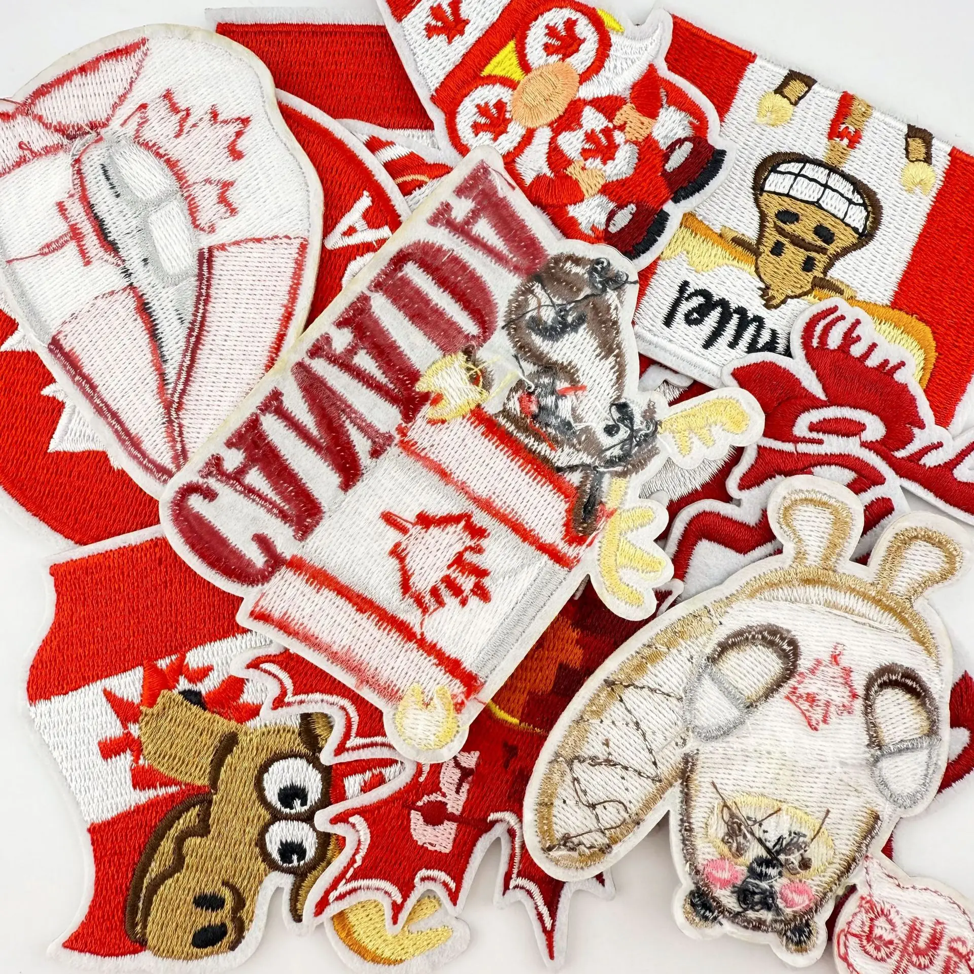 10 unids/lote, insignias de parche bordado de Canadá, parche de hoja de arce de lectura de Canadá, parches para planchar para ropa, chaquetas, sombreros, pegatinas para coser - imagen 4