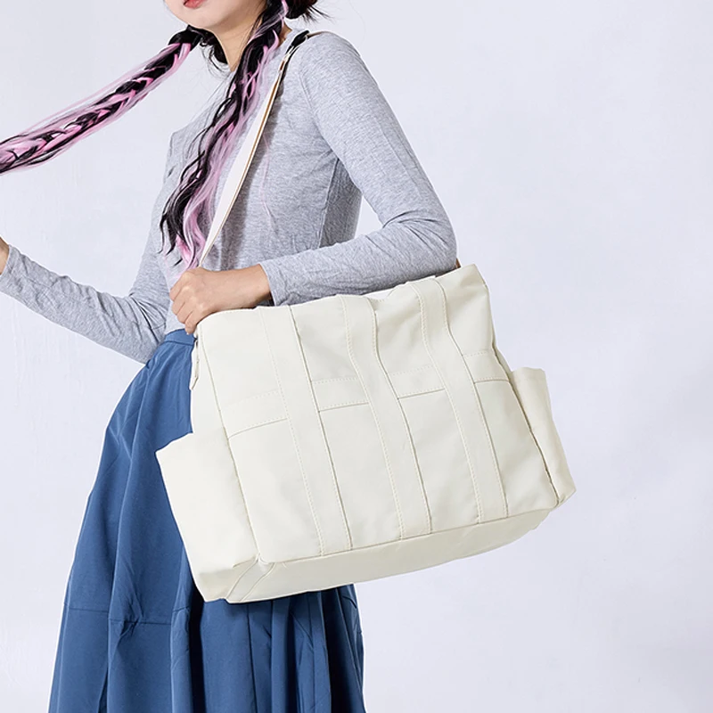 Bolsa de lona táctica bandolera para gym, viaje y camping aire libre - imagen 2