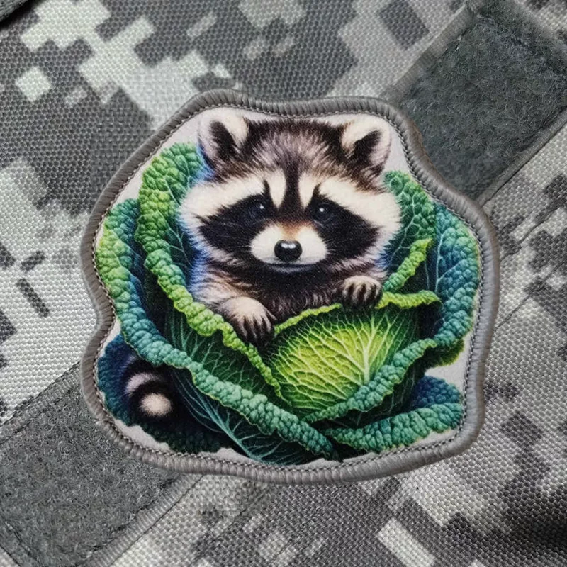 Parche táctico velcro mapache estampado para chalecos y brazaletes - imagen 4