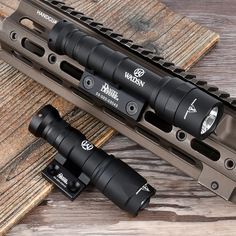 Linterna táctica SF M300 M600, Luz LED blanca para caza, Airsoft, luz de Metal, ajuste de Base de compensación para Mlok, accesorios para raíles - imagen 4