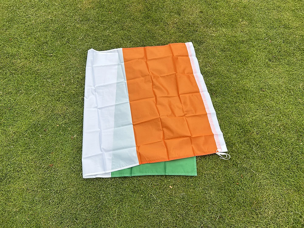 BANDERA DE CIELO Bandera Costa de Marfil 90x150cm 3x5 pies Poliéster Colgante La Banner Nacional Ivorian Bandera de Cote d'Ivoire para decoración del hogar - imagen 3