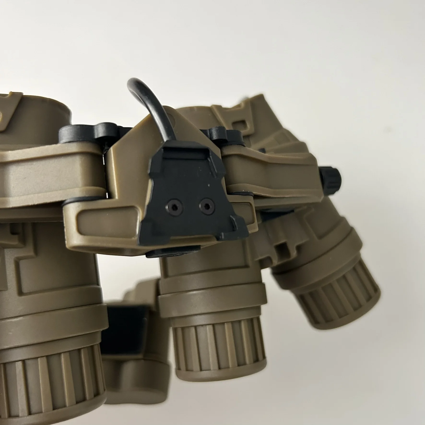 Gafas de visión de cuatro noches Flip-Up GPNVG-18 Modelo táctico no funcional - imagen 5