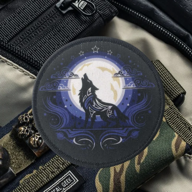 Parche con estampado de lobo y Luna rugiente, chaleco táctico, insignia de moral con gancho y bucle, pegatinas decorativas para mochila, parches para brazalete para ropa - imagen 5