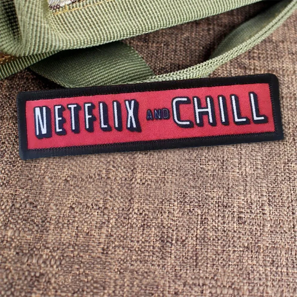 Parches de Netflix y Chill Meme, parche de gancho y bucle, brazalete moral, insignia de moral del ejército militar, pegatinas tácticas para mochila - imagen 3