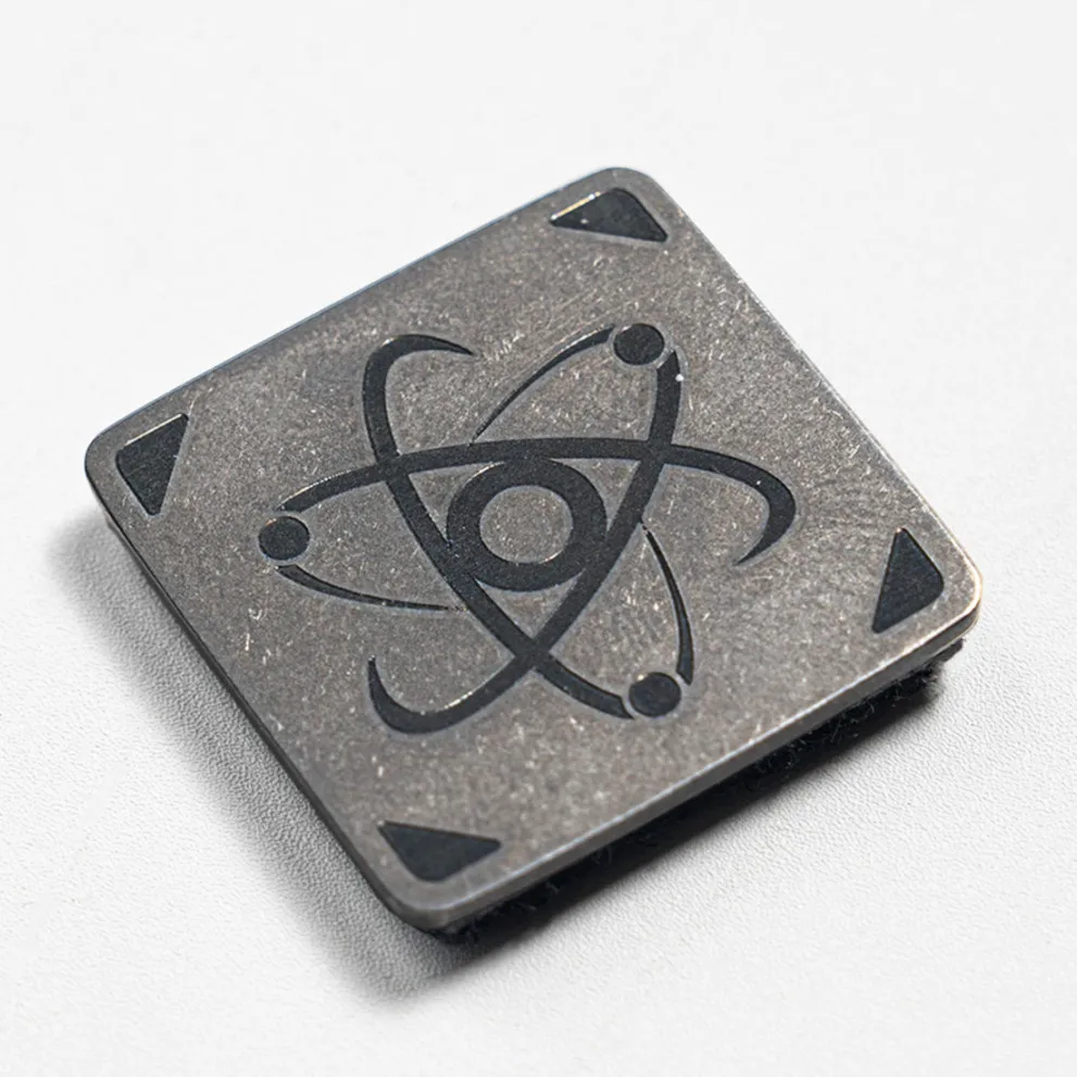 Mini parche con logotipo de Lsotope, insignia táctica del caos de aleación de titanio, brazalete con apliques DIY para ropa, mochila, equipo de decoración, 1 pulgada - imagen 2