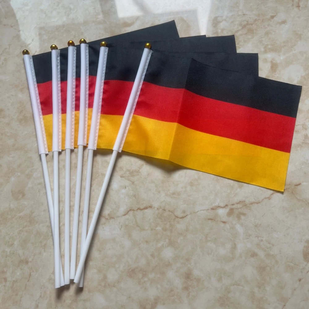 Bandera de Alemania de 14x21cm, Bandera de Copa Europea GER, país alemán, sostiene una pequeña bandera - imagen 2