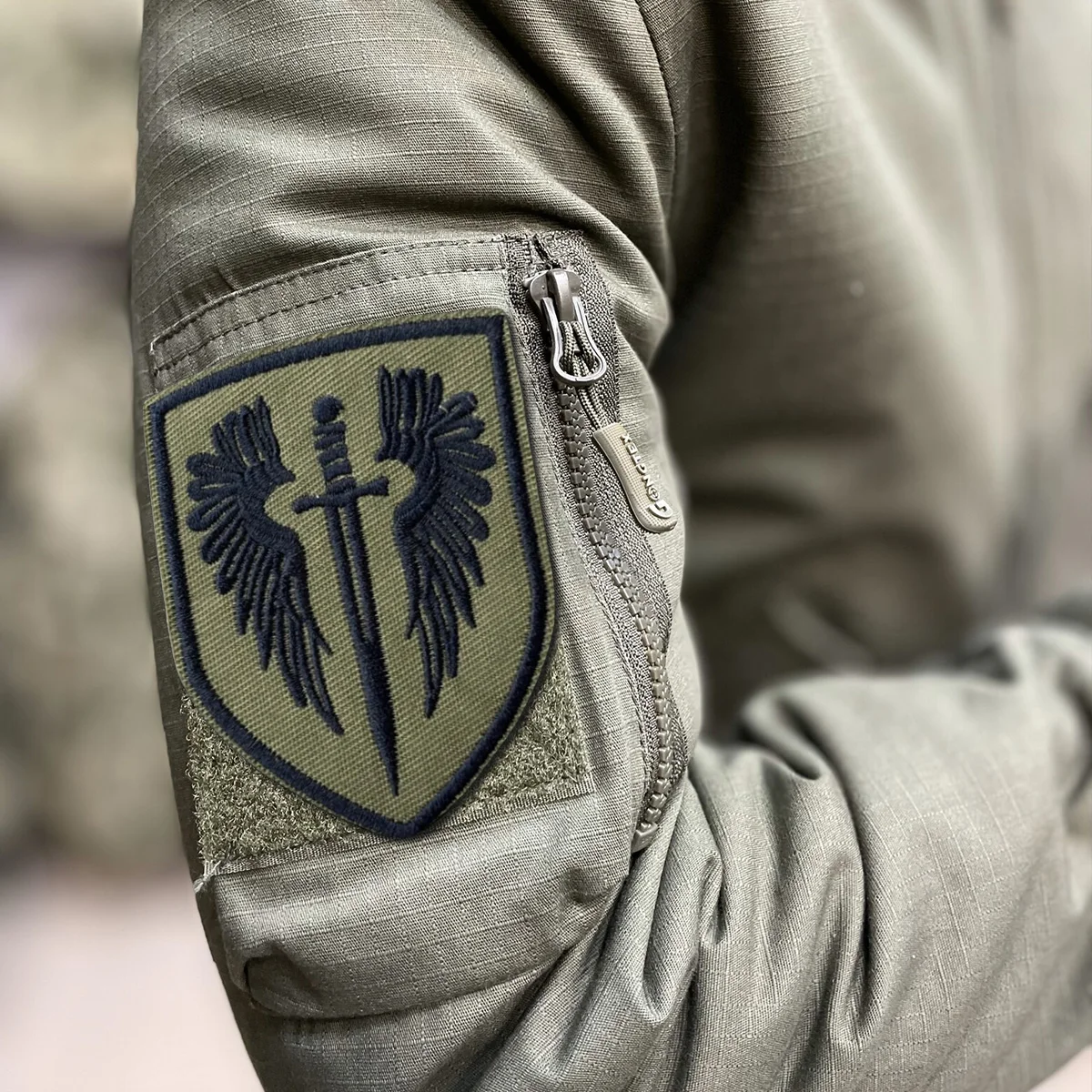 Parche táctico de espada y alas del Arcángel, parches bordados con gancho y bucle, insignia de moral, brazalete del ejército militar, pegatinas para mochila