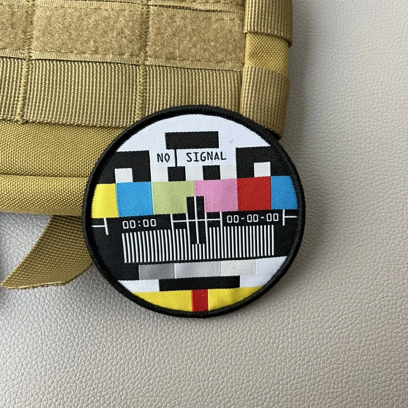 Insignia de moral tejida ultra fina, Parche de gancho y bucle, insignias de personalidad nostálgica divertidas en la pegatina de la mochila, sin canales, sin señal - imagen 2