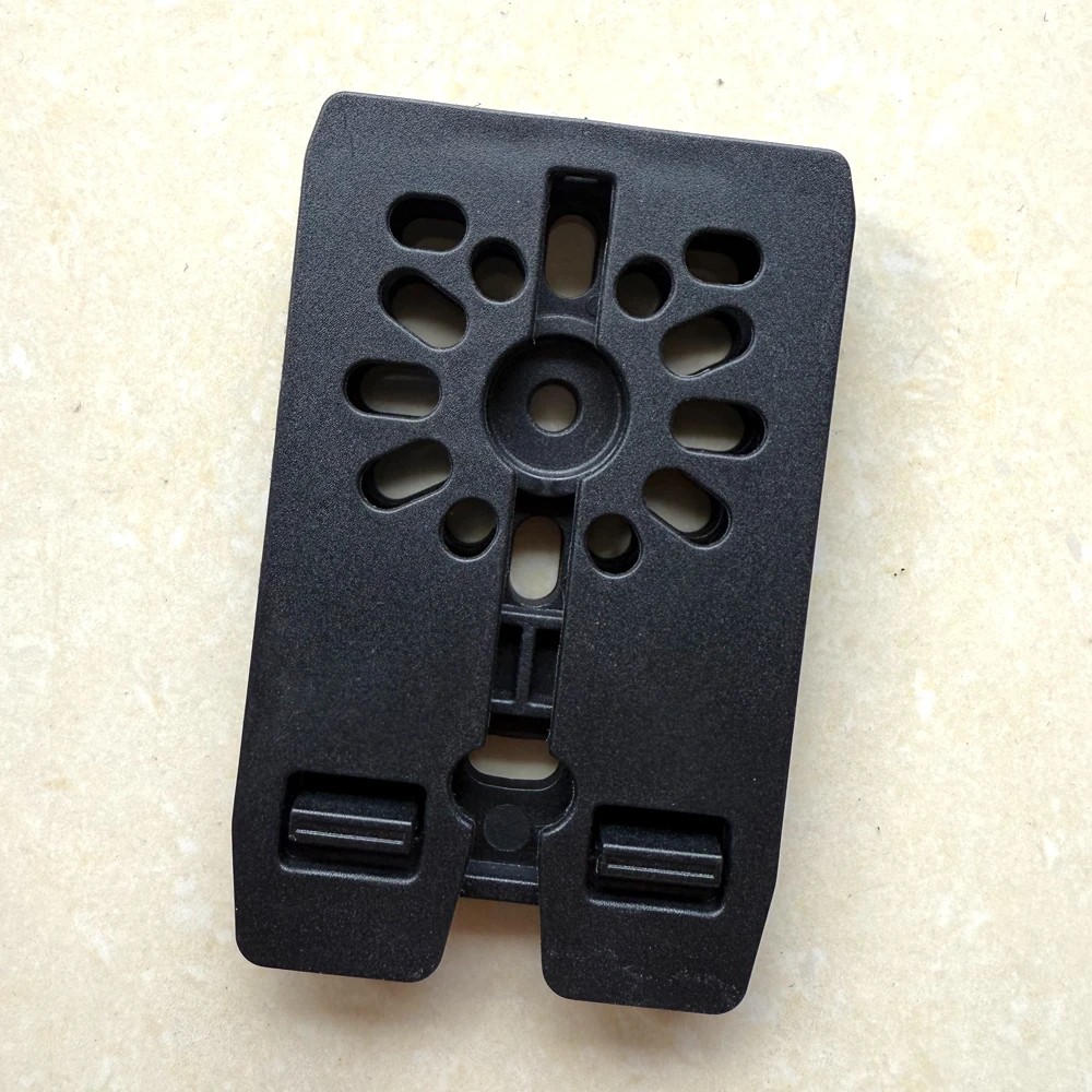 Adaptador MOLLE para fundas para pistolas/bolsas para revistas. Se adapta al accesorio modular de polímero para cinturón Molle/Chaleco Molle - imagen 2