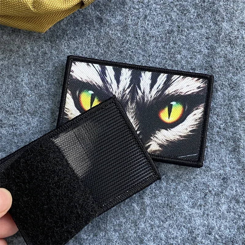 Parches con estampado de ojos de gato y Tigre, insignias de moral táctica, brazaletes de gancho y bucle, pegatinas decorativas para ropa y mochila - imagen 3