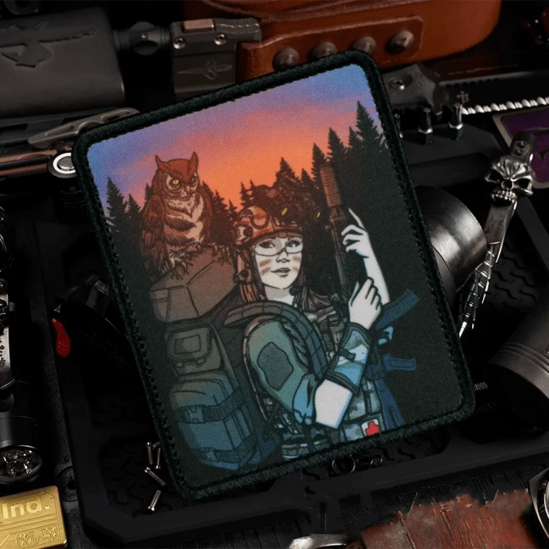 Parches de gancho y bucle impresos "The Suspicious Owl", insignia de moral táctica, brazalete militar, pegatinas para ropa y mochila