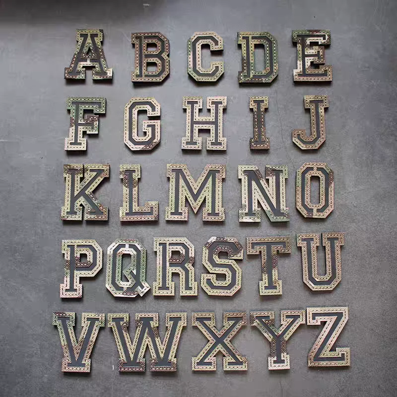 A-Z 26 letras en inglés parche reflectante de nombre 0-9 número nailon camuflaje ropa táctica insignia apliques accesorios DIY