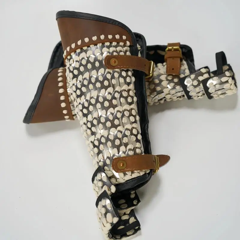 Protectores de brazos de armadura en acabado de estilo armadura
