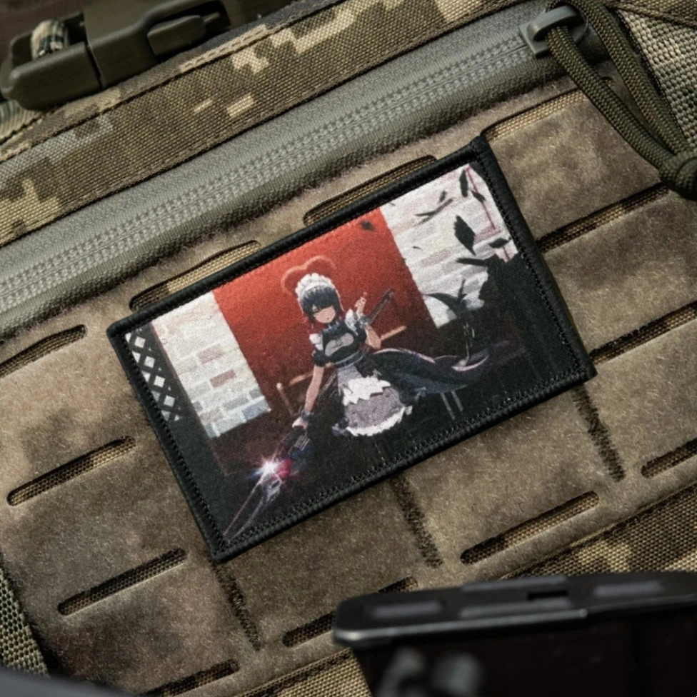 Parche de chica guerrera de sirvienta, insignia de moral táctica, mochila del ejército militar, pegatina personalizada, parches de gancho y bucle impresos para ropa