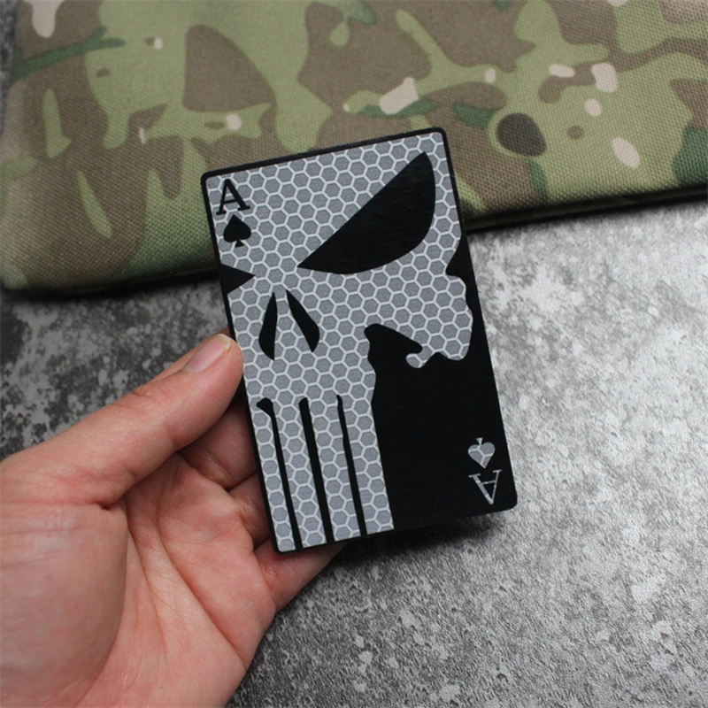 Parches reflectantes completos de naipes A de espadas, brazalete de calavera, insignia táctica, decoración DIY para ropa de mochila - imagen 5