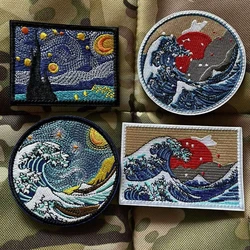 Parche bordado de la gran ola de Kanagawa Japón, parches tácticos con gancho trasero, insignias para mochila, bordado de ondas marinas y estrellas