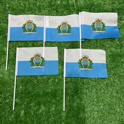 Bandera de esquí Bandera de mano de San Marino 10/20/50/100 Uds 21*14cm banderas onduladas de mano de San Marino con poste de plástico para decoración de actividades deportivas