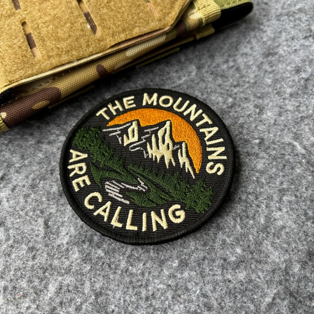 Parche bordado táctico montaña con gancho y bucle para mochilas - imagen 5