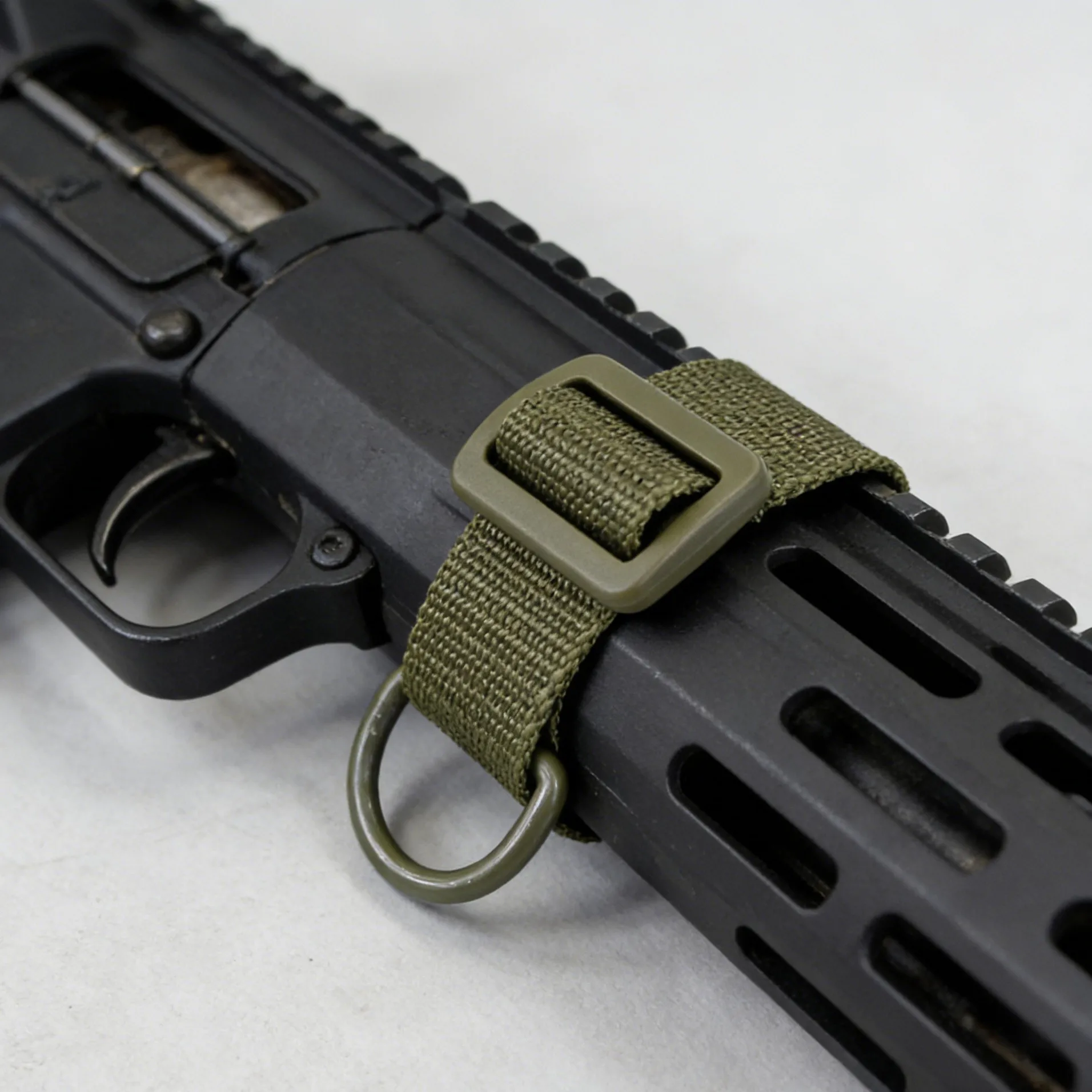 Correa táctica ajustable para fusil Airsoft con enganche rápido - imagen 5