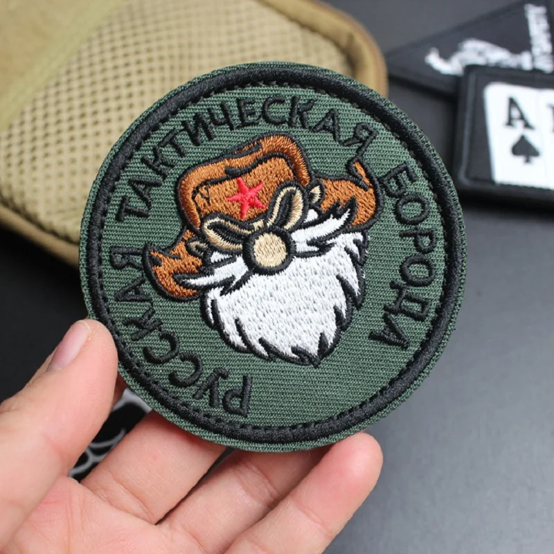 Bordado 3D creativo y exquisito, palo con cuello en V AK47, brazalete personalizado, pegatina de mochila, moral militar, Parche de gancho y bucle - imagen 4