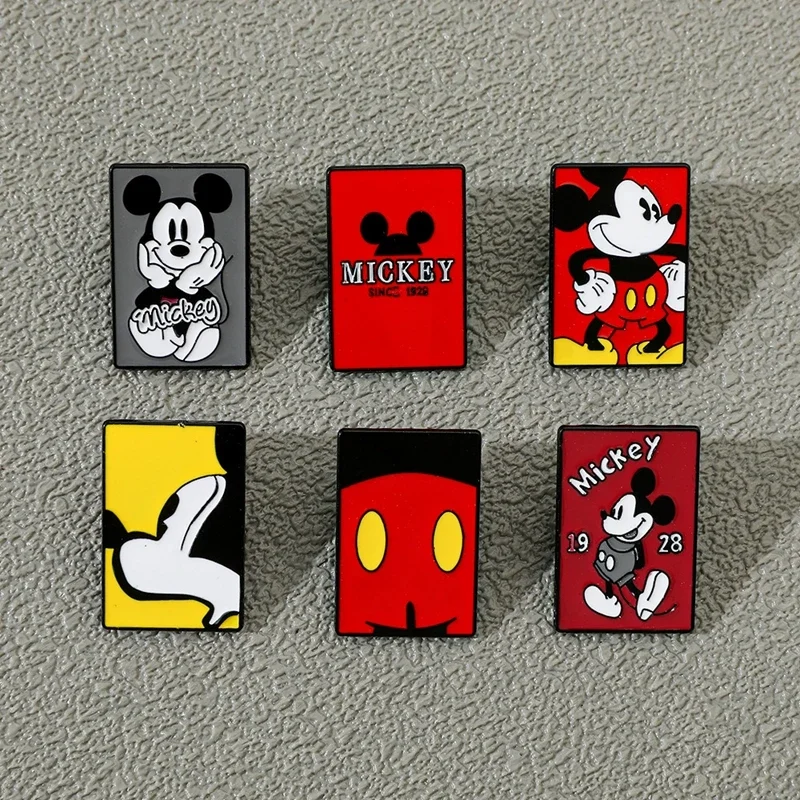 Disney dibujos animados Mickey Mouse, adorno de broche de Minnie Mousel, personajes de película mochila esmaltada ropa insignia de Metal regalos de vacaciones - imagen 3