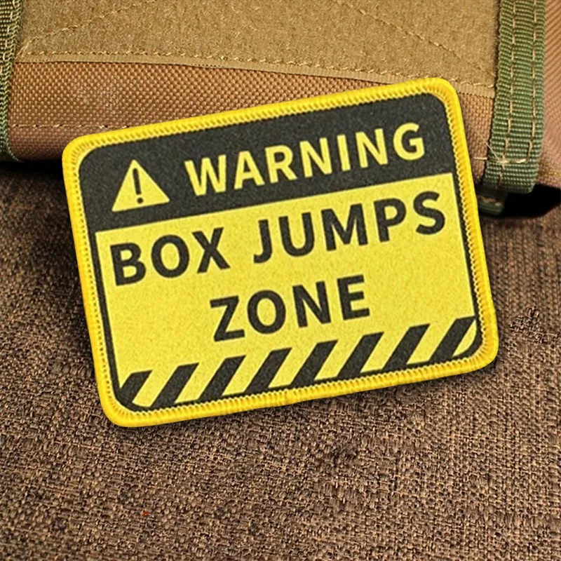 Caja de advertencia JUMPS ZONE parche táctico parches de gancho y bucle brazalete insignia de moral militar Chevron mochila chaleco pegatinas