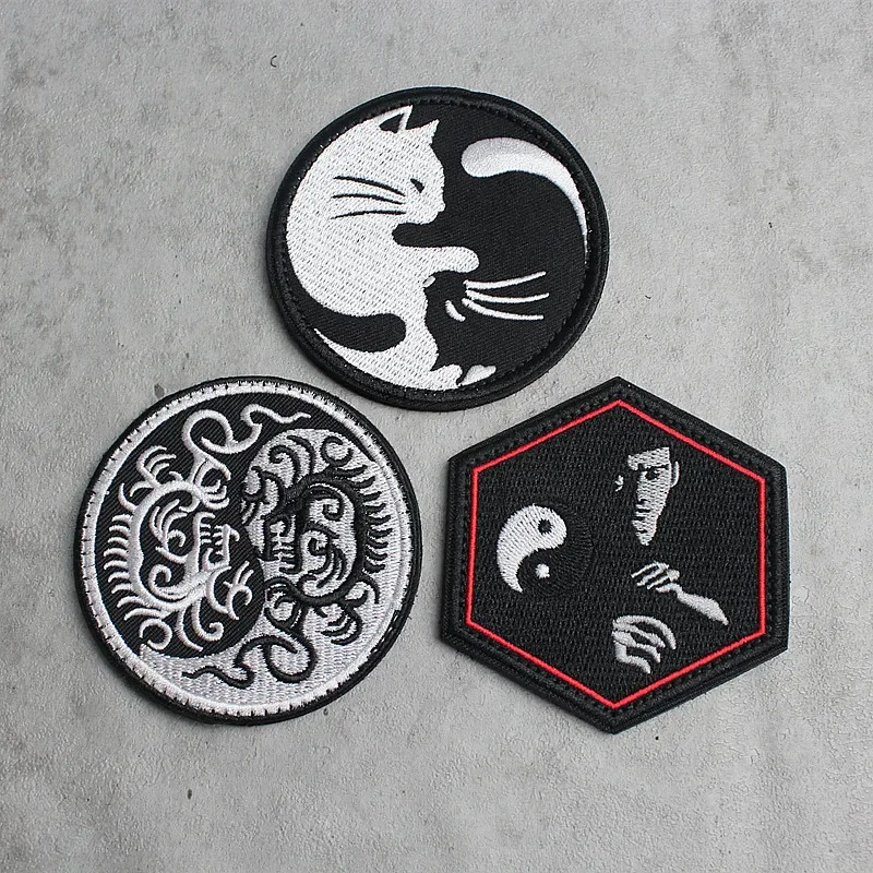 Parches bordados de velcro en la ropa, insignias de gato blanco y negro, Tai Chi, Yin Yang, pegatinas decorativas, brazalete de moral de Kung Fu - imagen 2