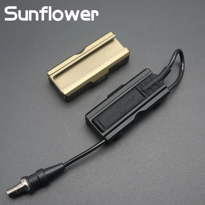 Sistema de linterna táctica Airsoft, interruptor de presión, soporte trasero para luz de caza M300 M600, riel Picatinny de 20mm